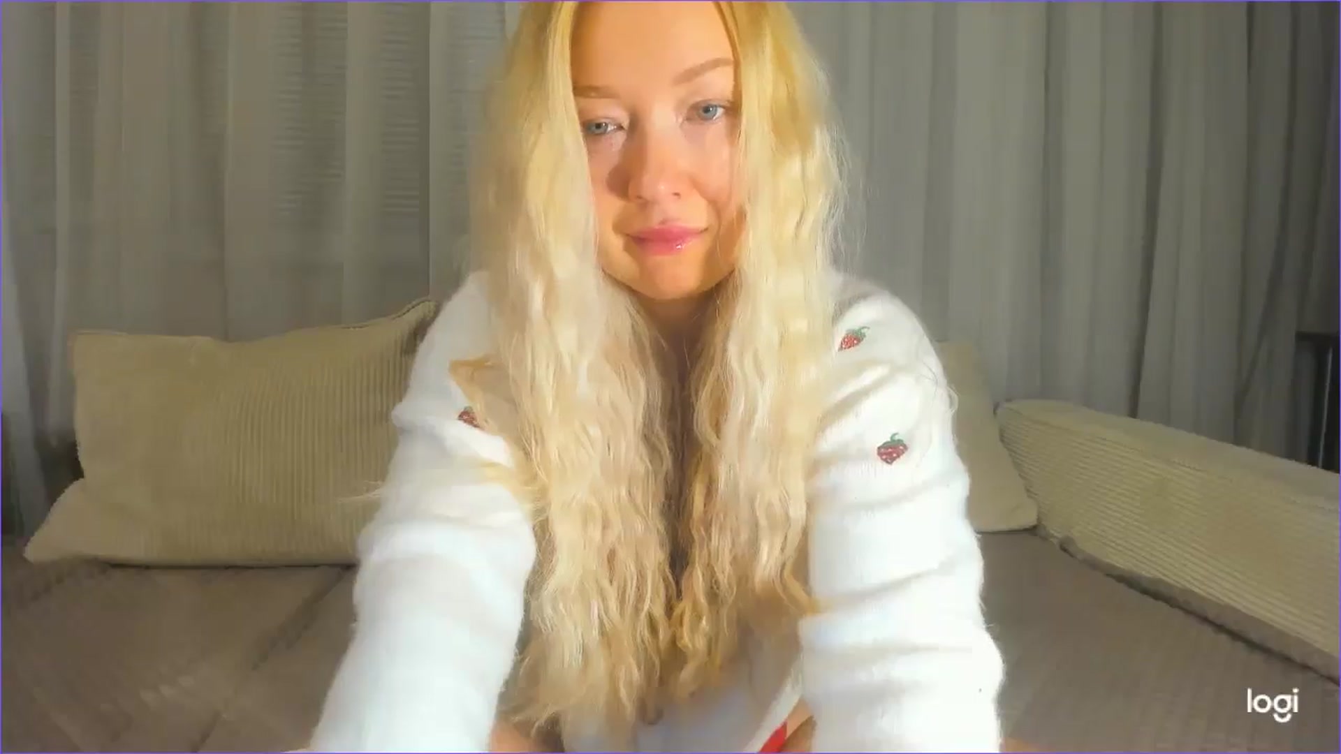 Gallery image thumbnail from FlamingoDream's myfreecams stream on, 11/11/2025, 22:05 image 14 of 20