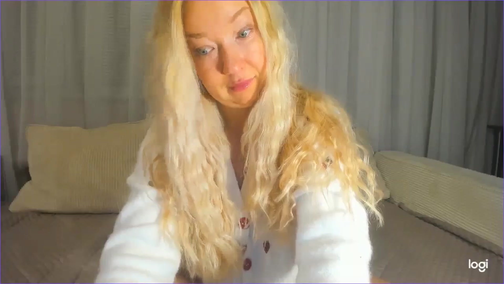 Gallery image thumbnail from FlamingoDream's myfreecams stream on, 11/11/2025, 22:05 image 16 of 20