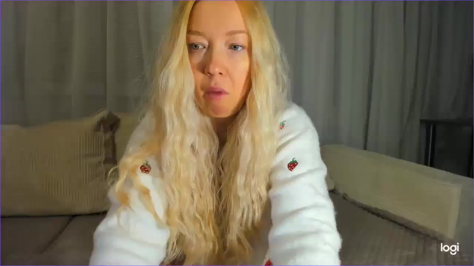 Gallery image thumbnail from FlamingoDream's myfreecams stream on, 11/12/2025, 24:59 image 1 of 20