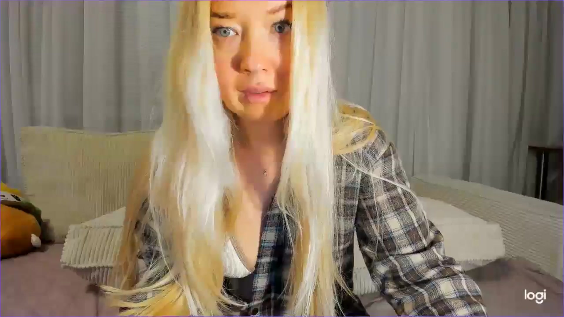 Gallery image thumbnail from FlamingoDream's myfreecams stream on, 11/19/2025, 02:24 image 9 of 20