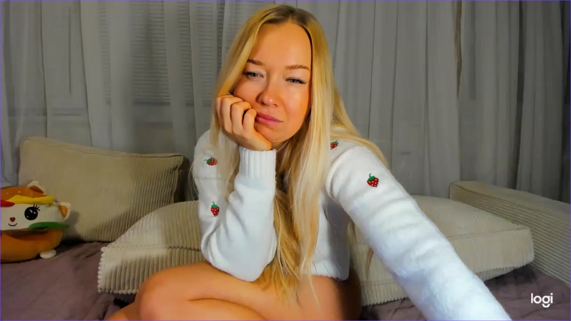 Gallery image thumbnail from FlamingoDream's myfreecams stream on, 11/26/2025, 01:57 image 18 of 20