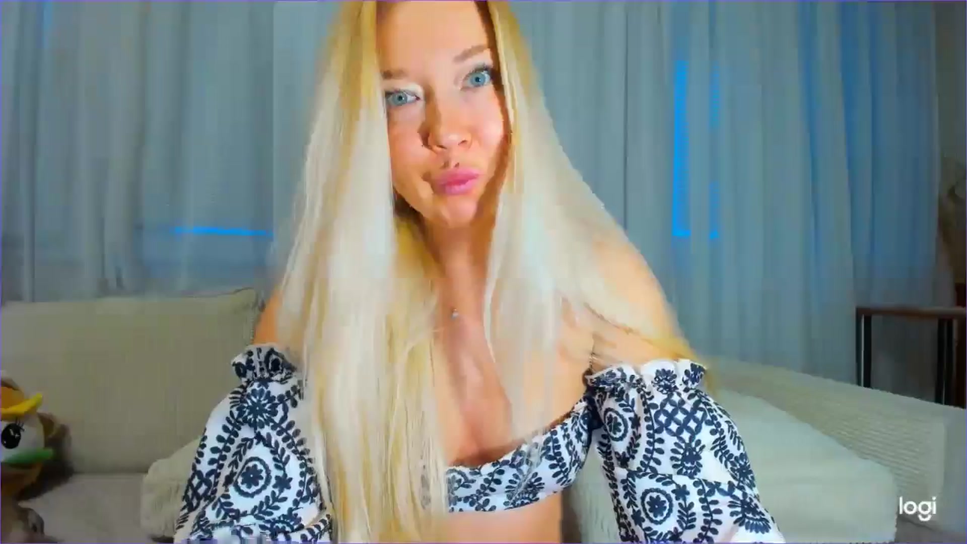 Gallery image thumbnail from FlamingoDream's myfreecams stream on, 12/03/2025, 14:57 image 4 of 20