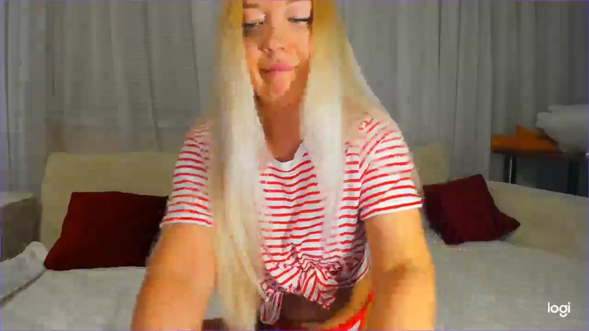 Gallery image thumbnail from FlamingoDream's myfreecams stream on, 04/14/2026, 01:23 image 4 of 20