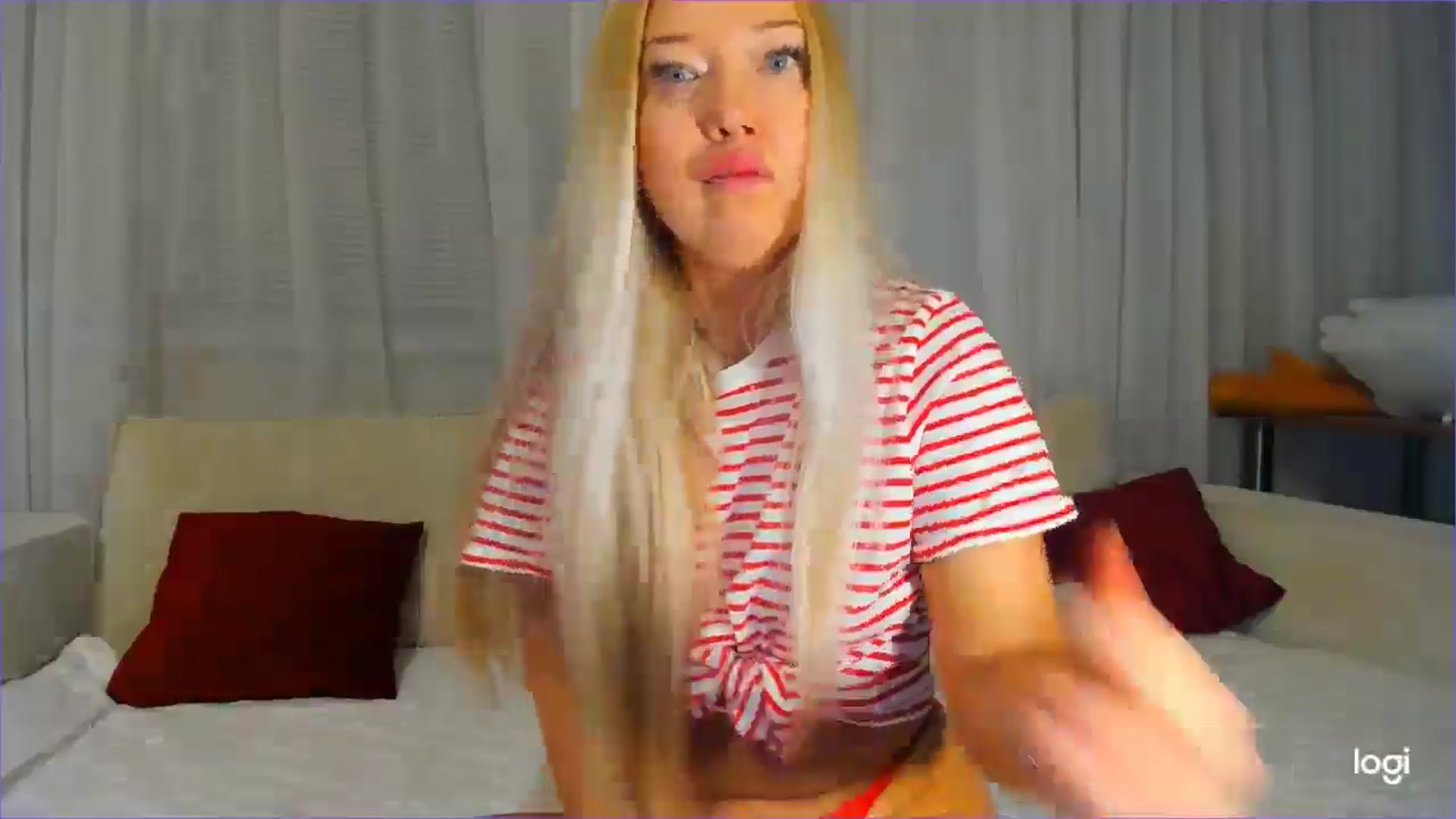 Gallery image thumbnail from FlamingoDream's myfreecams stream on, 04/14/2026, 01:23 image 17 of 20