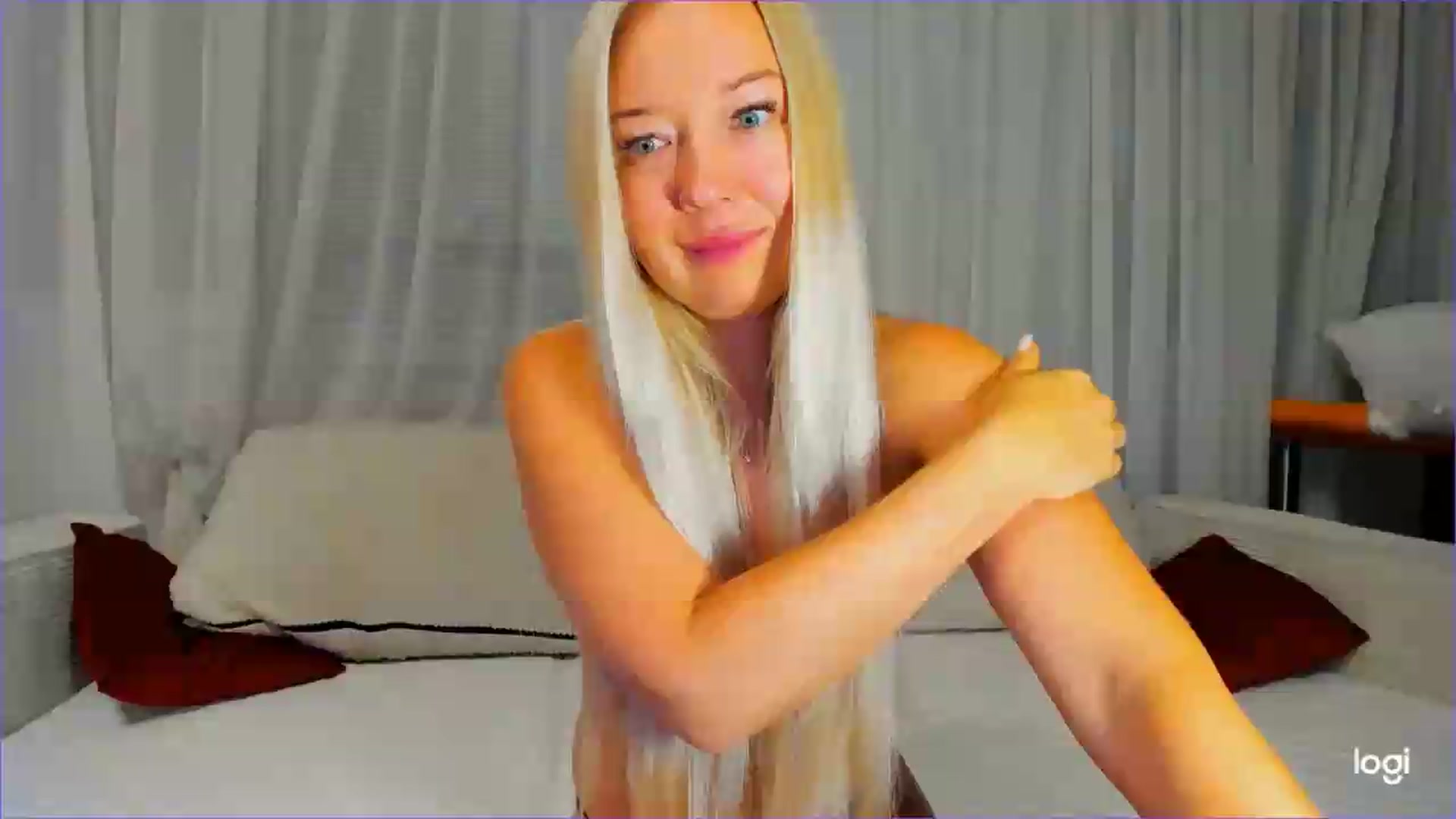 Gallery image thumbnail from FlamingoDream's myfreecams stream on, 08/26/2026, 23:10 image 11 of 20