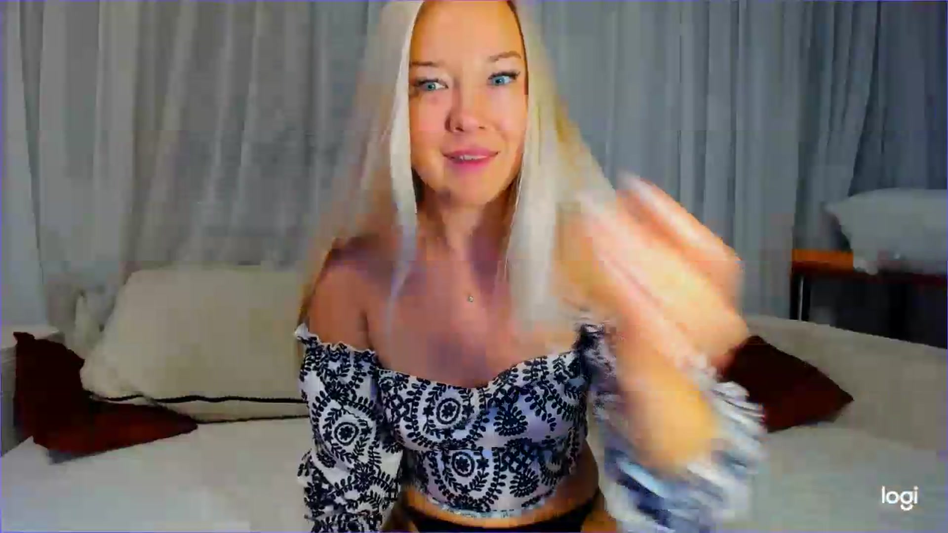 Gallery image thumbnail from FlamingoDream's myfreecams stream on, 08/26/2026, 23:40 image 10 of 20