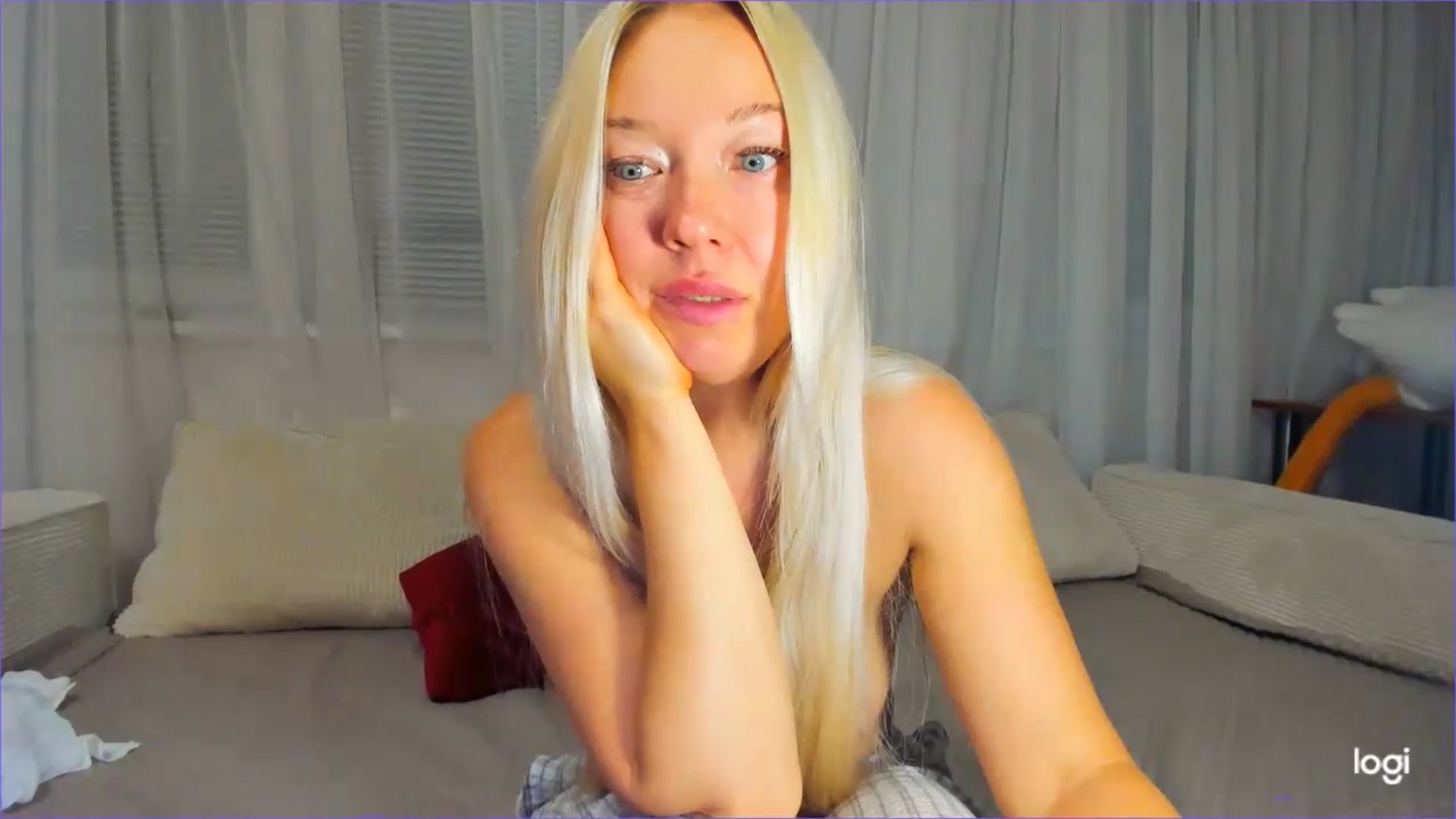 Gallery image thumbnail from FlamingoDream's myfreecams stream on, 09/09/2026, 01:47 image 13 of 20