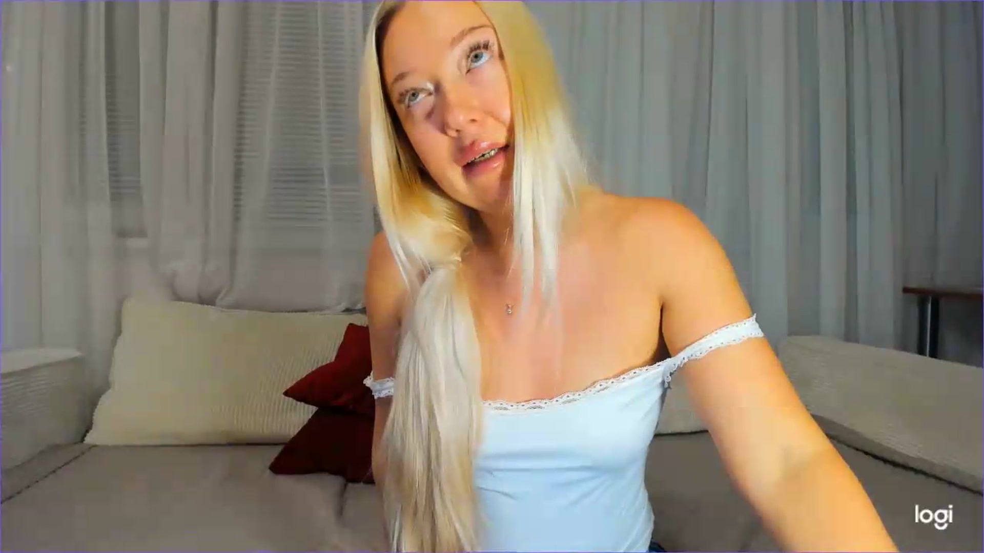 Gallery image thumbnail from FlamingoDream's myfreecams stream on, 09/09/2026, 23:28 image 4 of 20