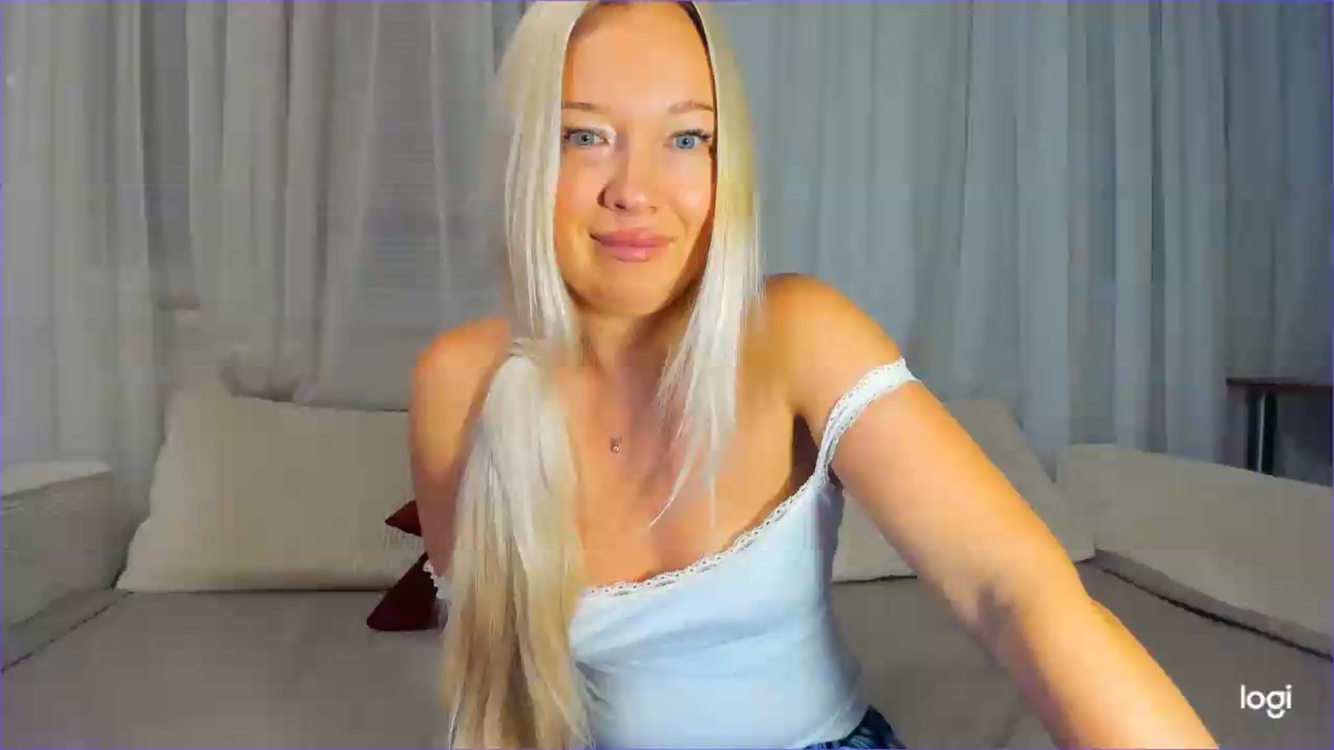 Gallery image thumbnail from FlamingoDream's myfreecams stream on, 09/09/2026, 23:28 image 3 of 20