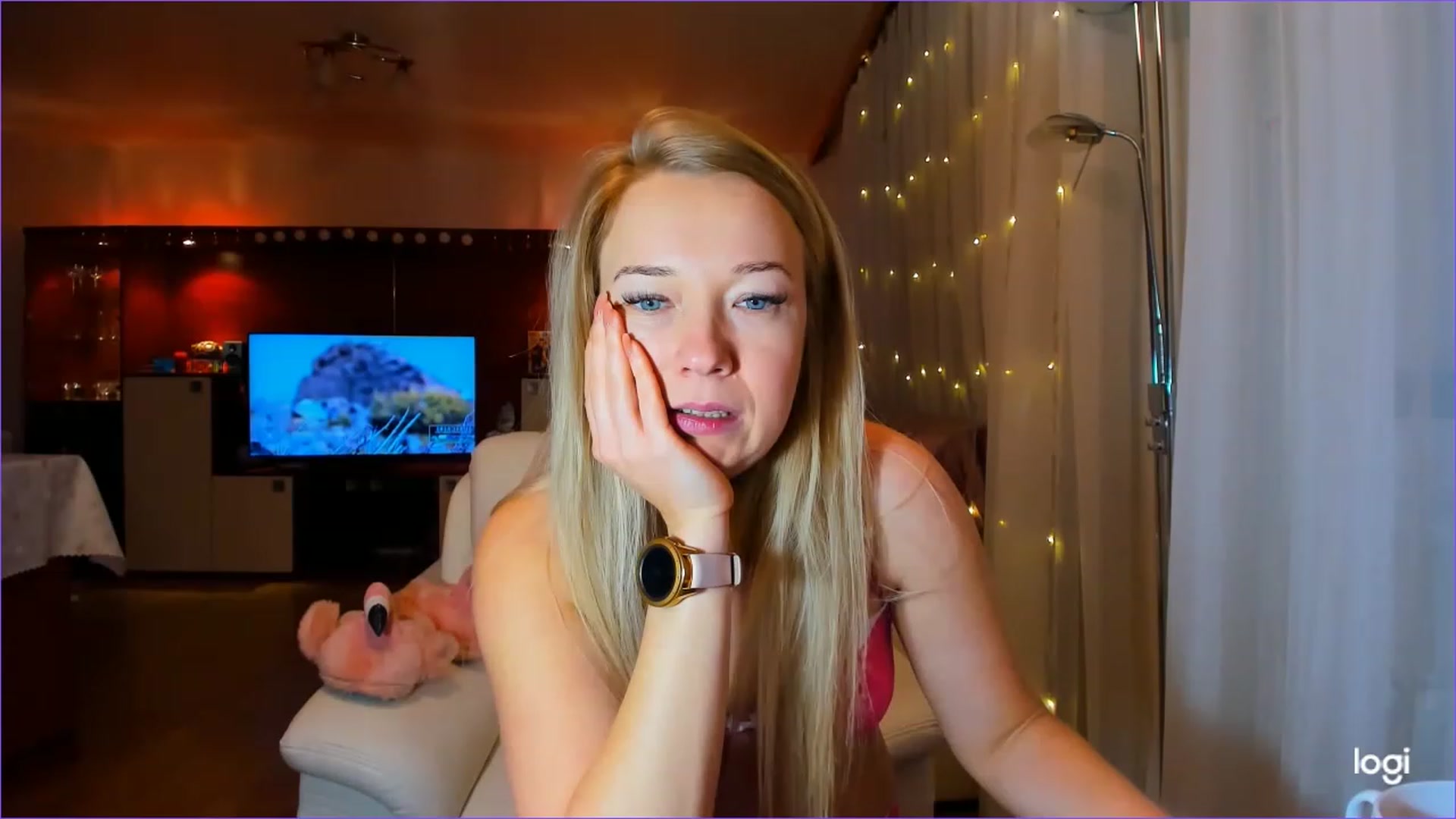 Gallery image thumbnail from FlamingoParty's myfreecams stream on, 01/19/2023, 03:46 image 15 of 20