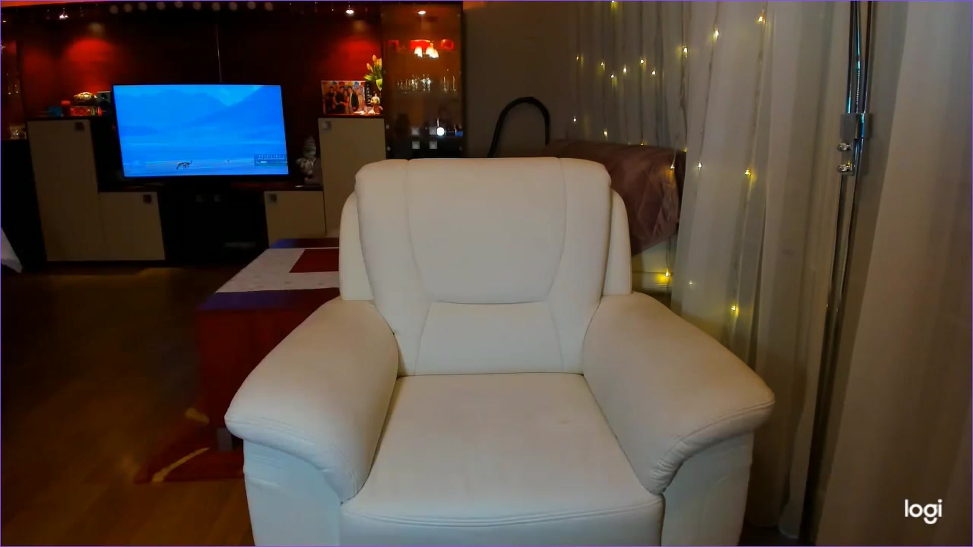 Gallery image thumbnail from FlamingoParty's myfreecams stream on, 01/19/2023, 03:46 image 6 of 20
