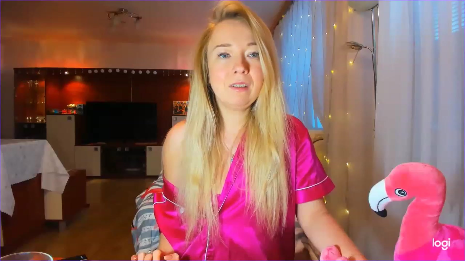 Gallery image thumbnail from FlamingoParty's myfreecams stream on, 01/28/2023, 09:35 image 12 of 20