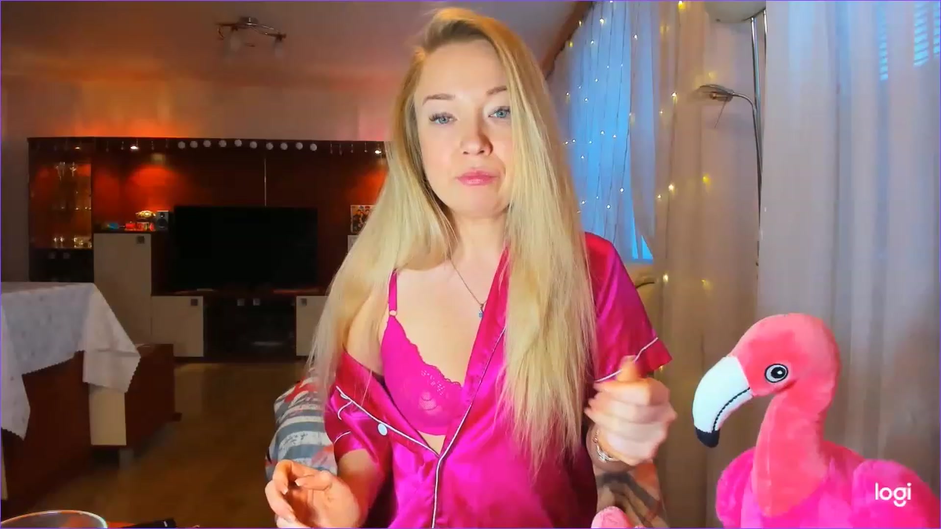 Gallery image thumbnail from FlamingoParty's myfreecams stream on, 01/28/2023, 09:35 image 20 of 20