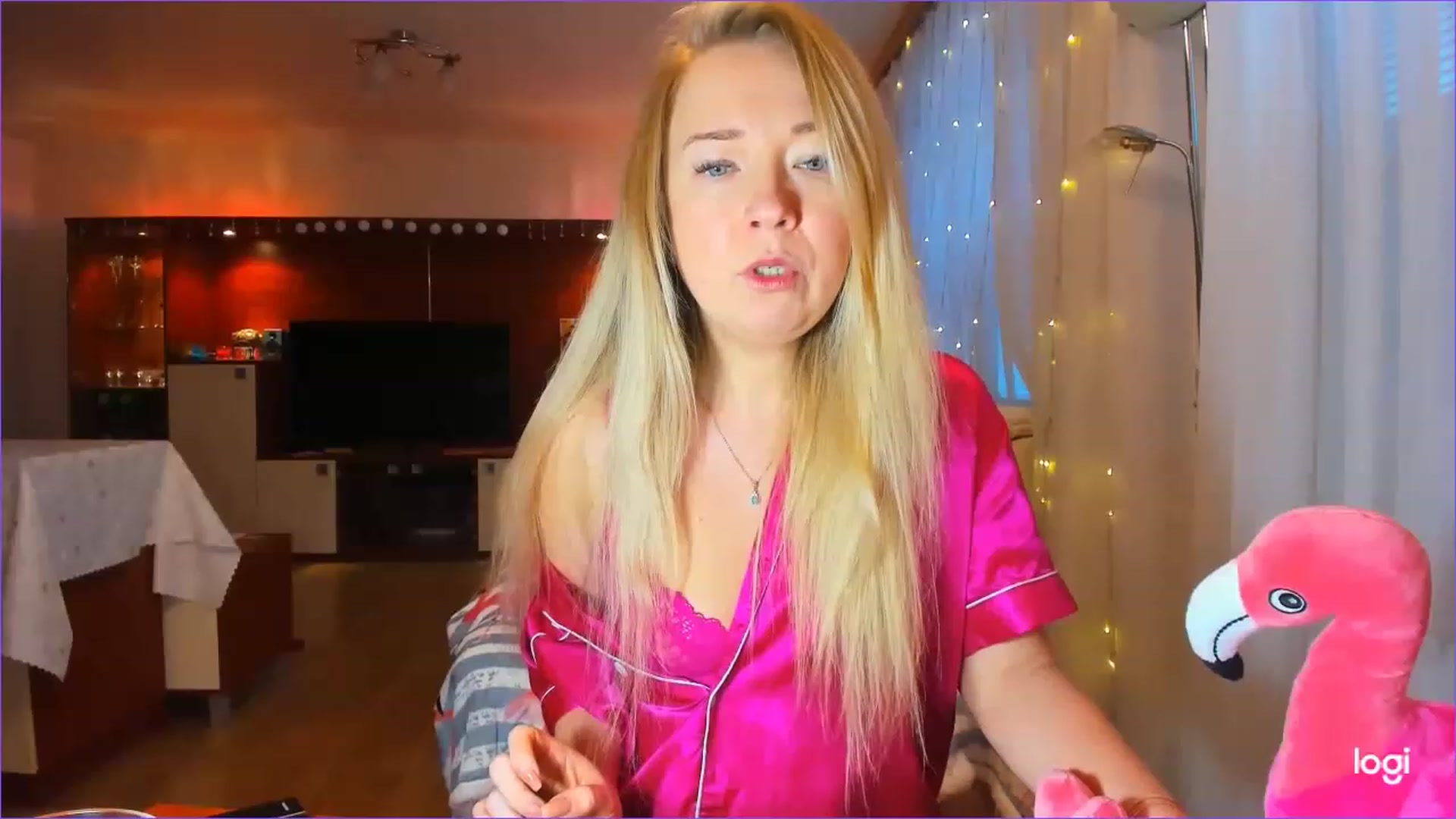 Gallery image thumbnail from FlamingoParty's myfreecams stream on, 01/28/2023, 09:35 image 3 of 20