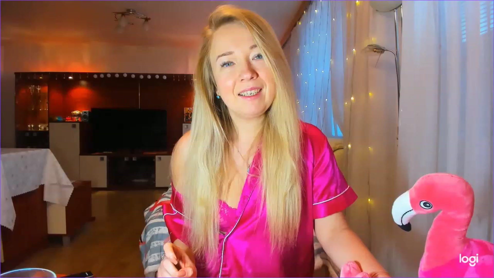 Gallery image thumbnail from FlamingoParty's myfreecams stream on, 01/28/2023, 09:35 image 11 of 20