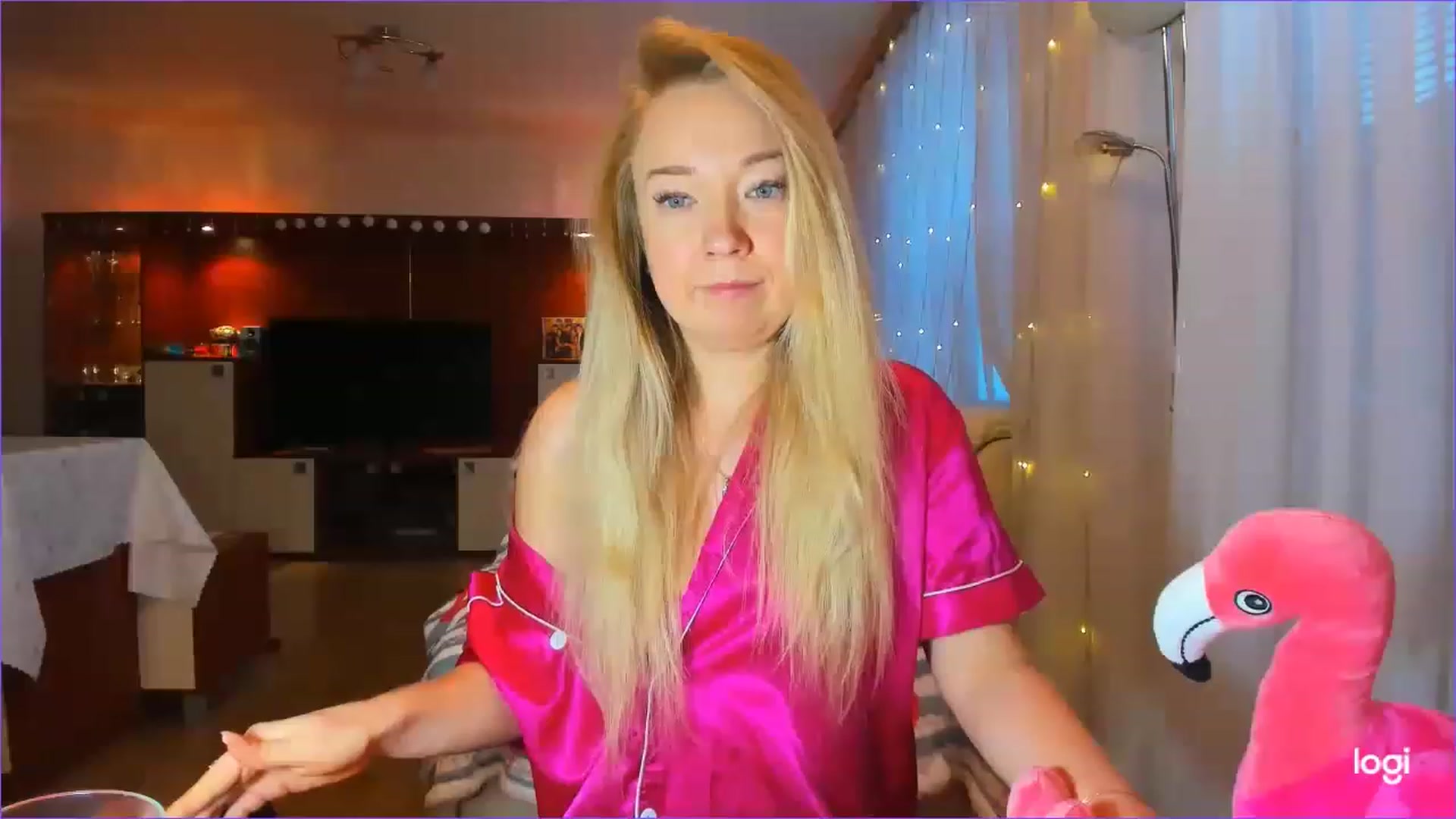 Gallery image thumbnail from FlamingoParty's myfreecams stream on, 01/28/2023, 09:35 image 13 of 20