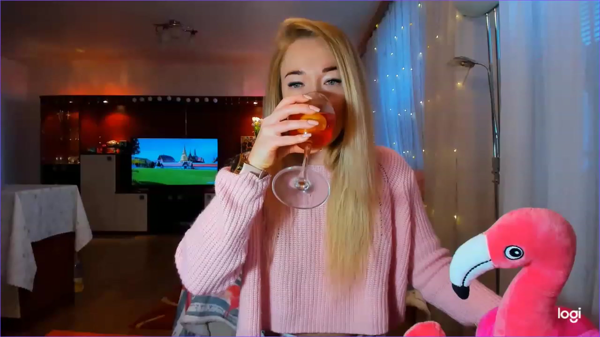 Gallery image thumbnail from FlamingoParty's myfreecams stream on, 02/01/2023, 08:57 image 4 of 20