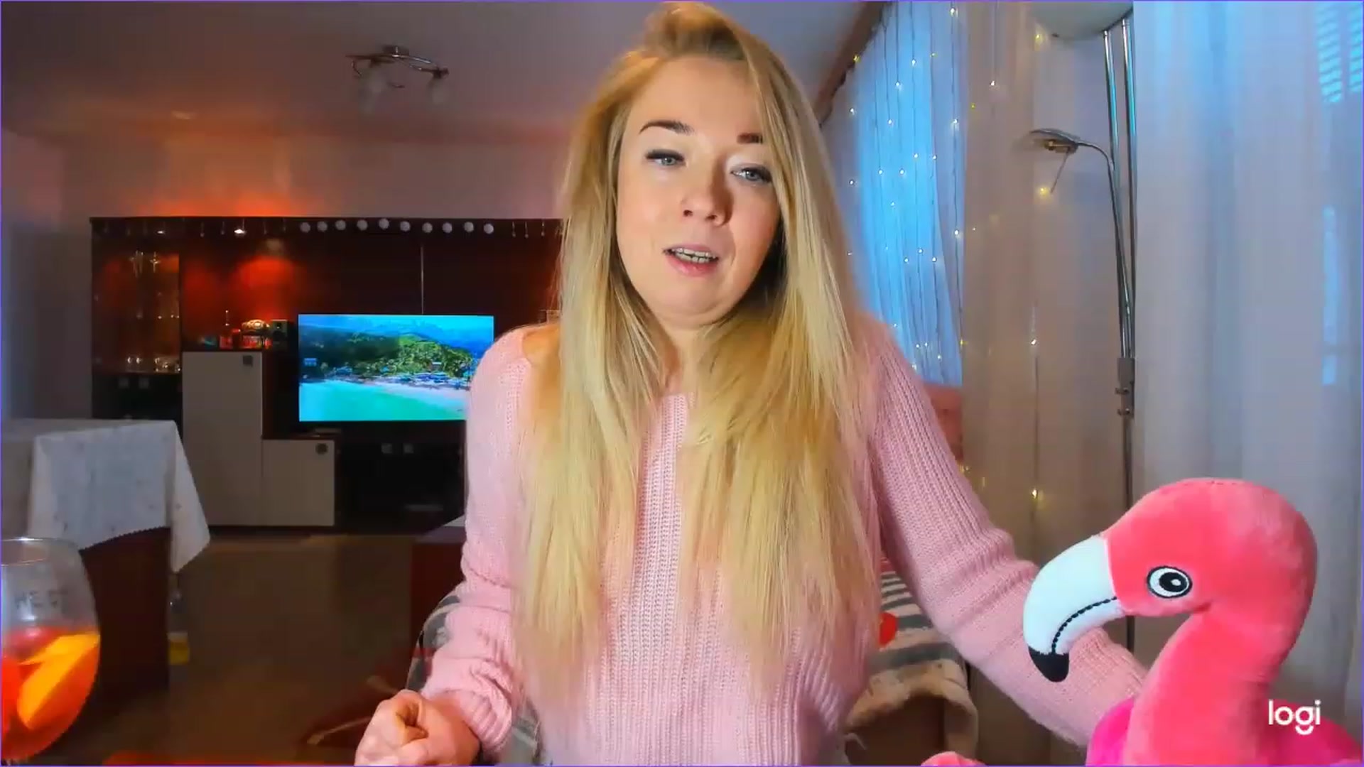 Gallery image thumbnail from FlamingoParty's myfreecams stream on, 02/01/2023, 08:57 image 12 of 20