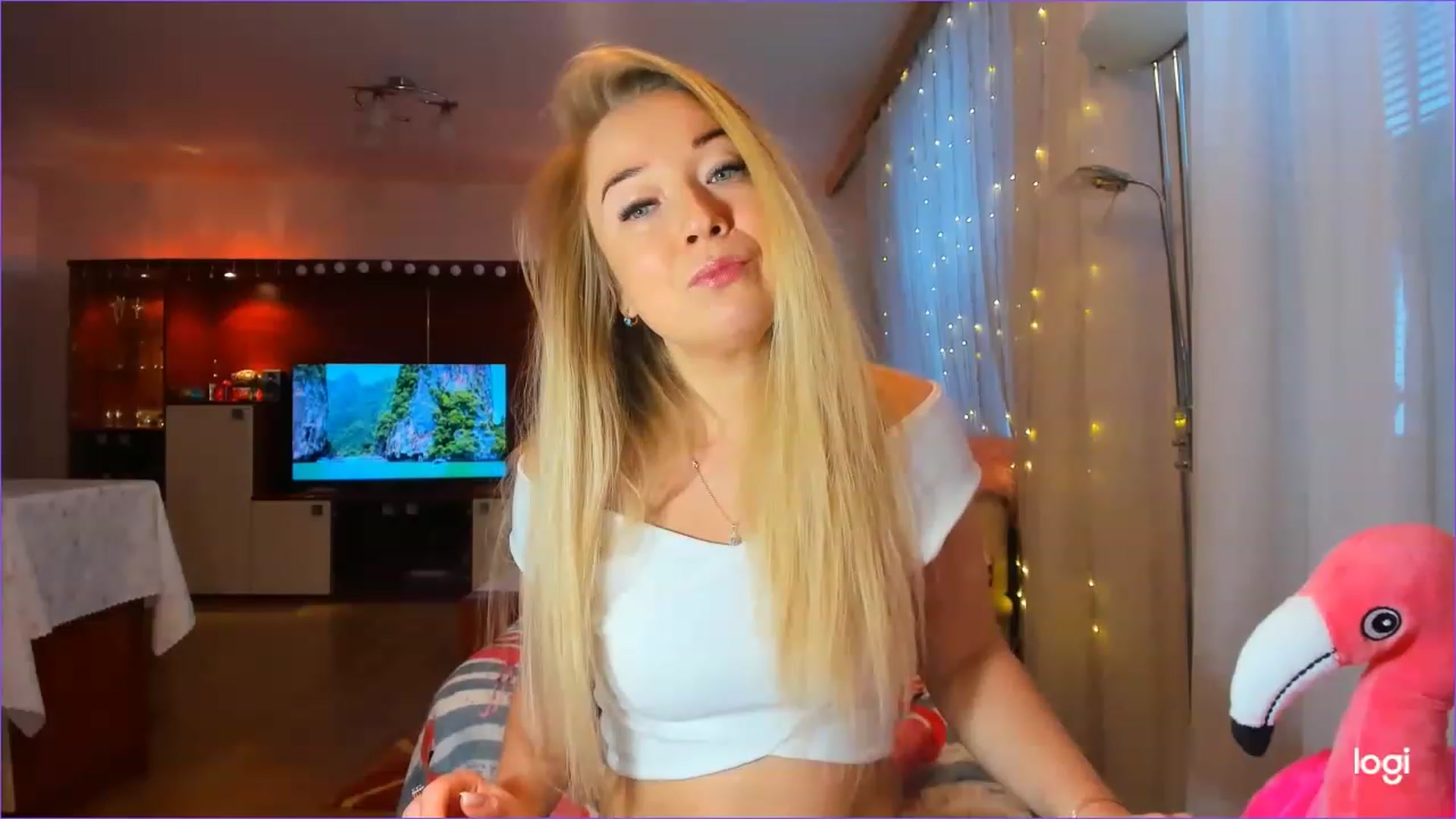Gallery image thumbnail from FlamingoParty's myfreecams stream on, 02/02/2023, 08:48 image 17 of 20