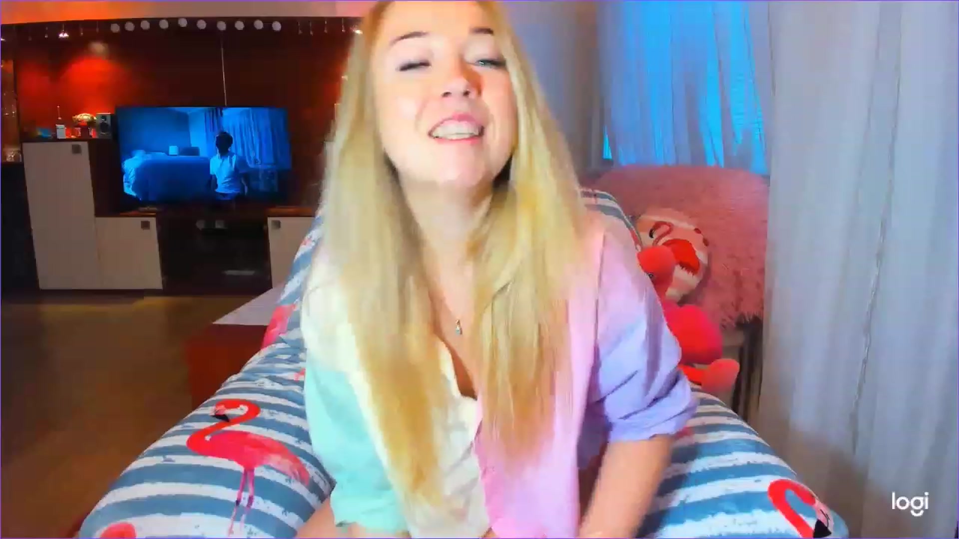 Gallery image thumbnail from FlamingoParty's myfreecams stream on, 02/03/2023, 10:37 image 6 of 20