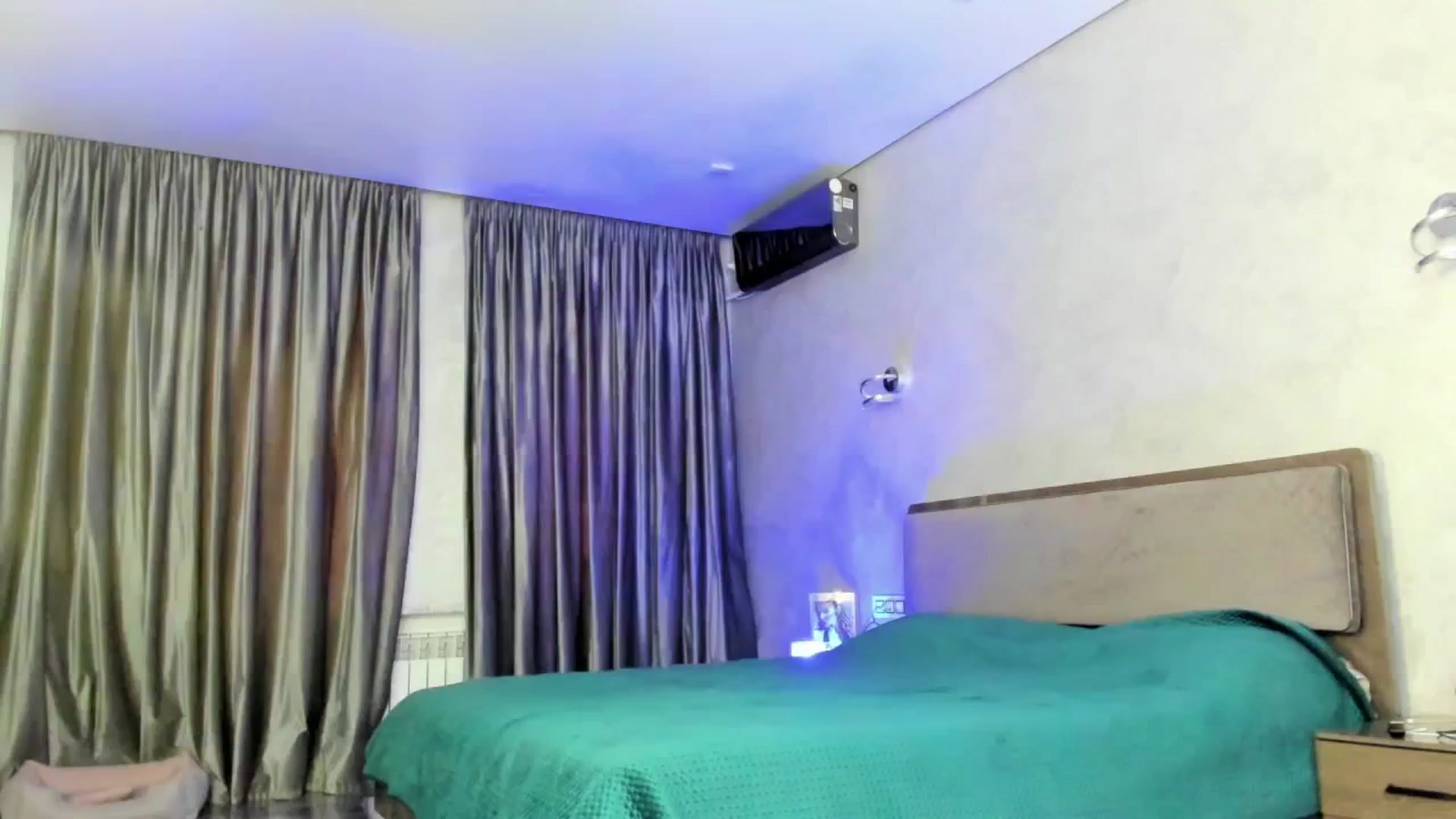 Gallery image thumbnail from FlawlessK's myfreecams stream on, 09/14/2025, 15:44 image 15 of 20