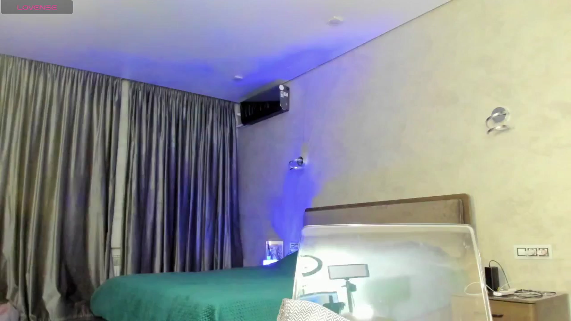 Gallery image thumbnail from FlawlessK's myfreecams stream on, 09/17/2025, 17:40 image 3 of 20