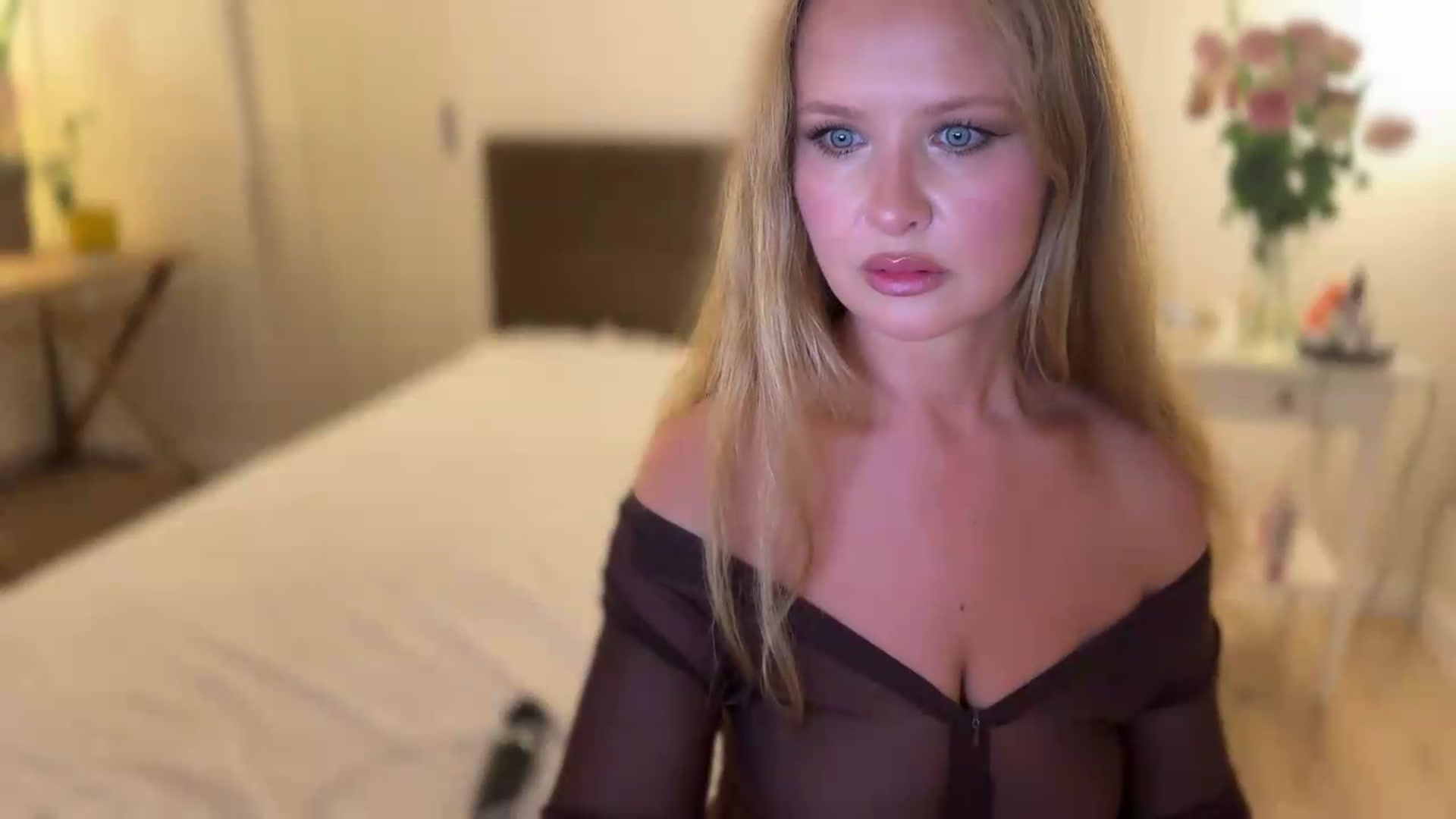 Gallery image thumbnail from FleurDeLys's myfreecams stream on, 07/13/2026, 01:58 image 15 of 20