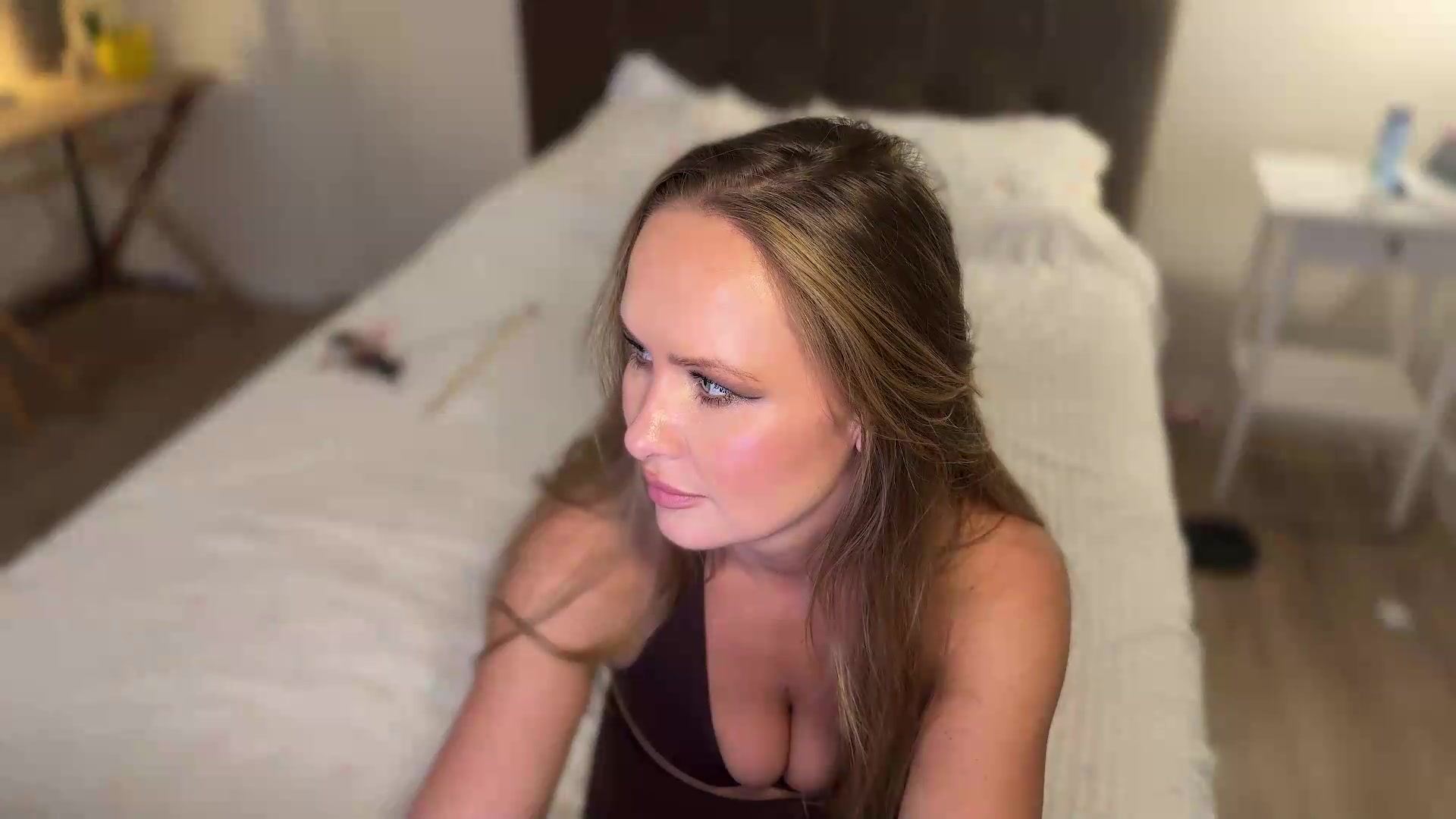 Gallery image thumbnail from FleurDeLys's myfreecams stream on, 08/24/2026, 02:34 image 17 of 20
