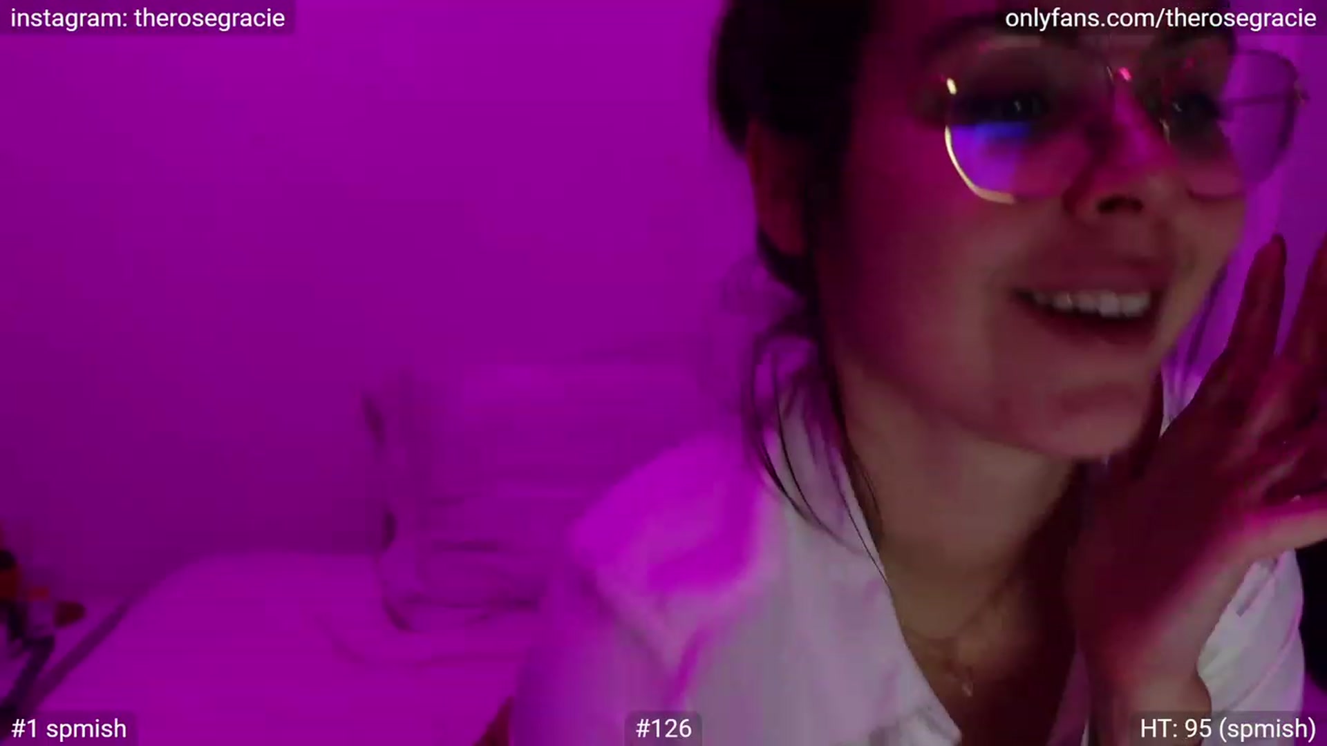 Gallery image thumbnail from FlexibleGirl_'s myfreecams stream on, 06/20/2023, 07:43 image 4 of 20