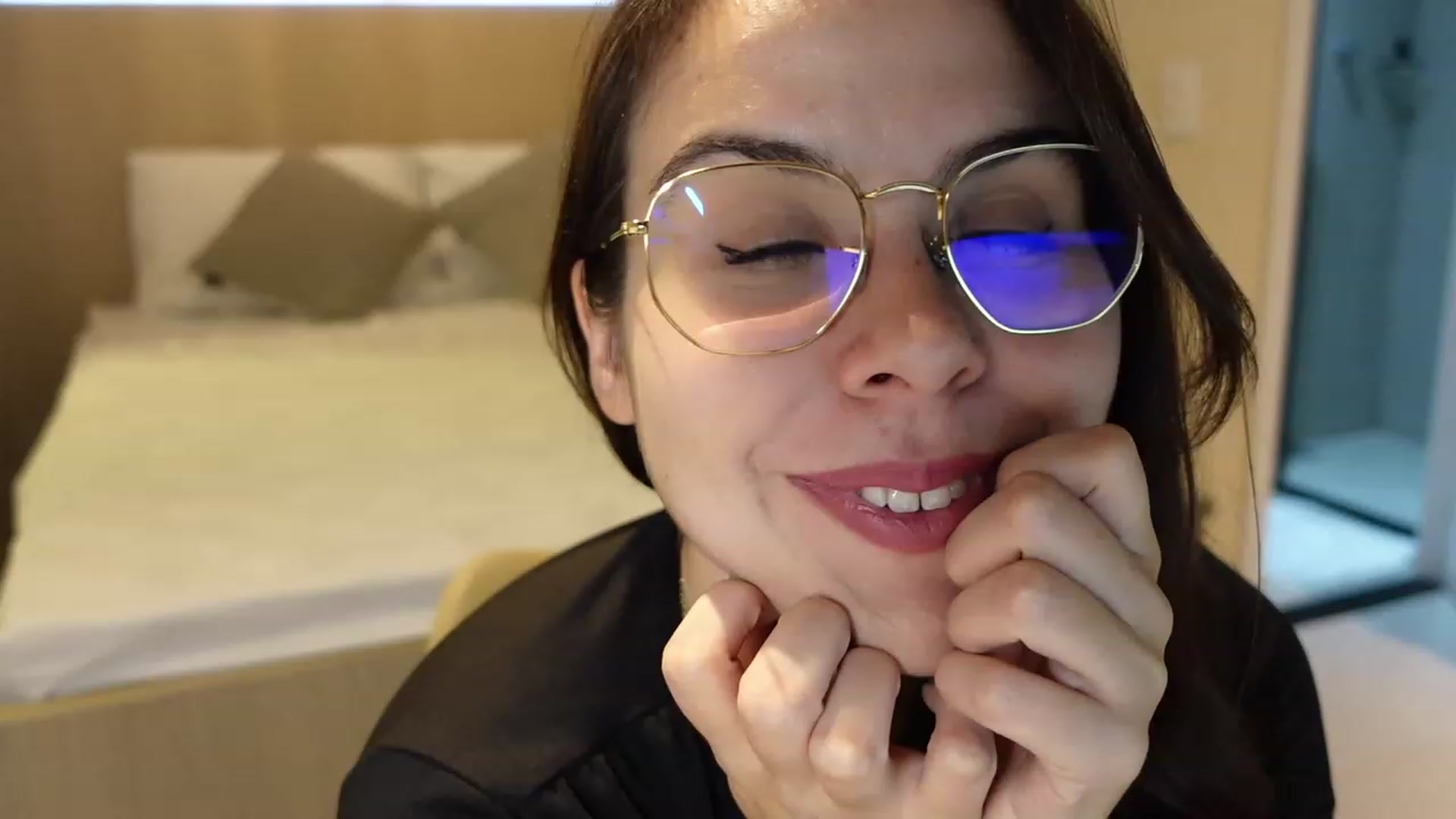 Gallery image thumbnail from FlexibleGirl_'s myfreecams stream on, 06/24/2023, 04:00 image 6 of 20