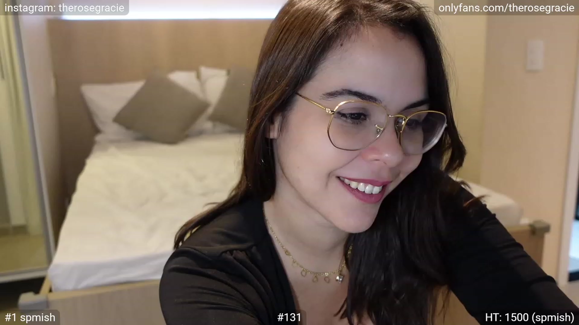 Gallery image thumbnail from FlexibleGirl_'s myfreecams stream on, 06/24/2023, 07:40 image 11 of 20