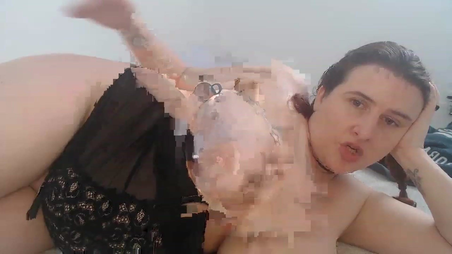 Gallery image thumbnail from FlirtyPhoebe's myfreecams stream on, 11/22/2022, 13:11 image 19 of 20