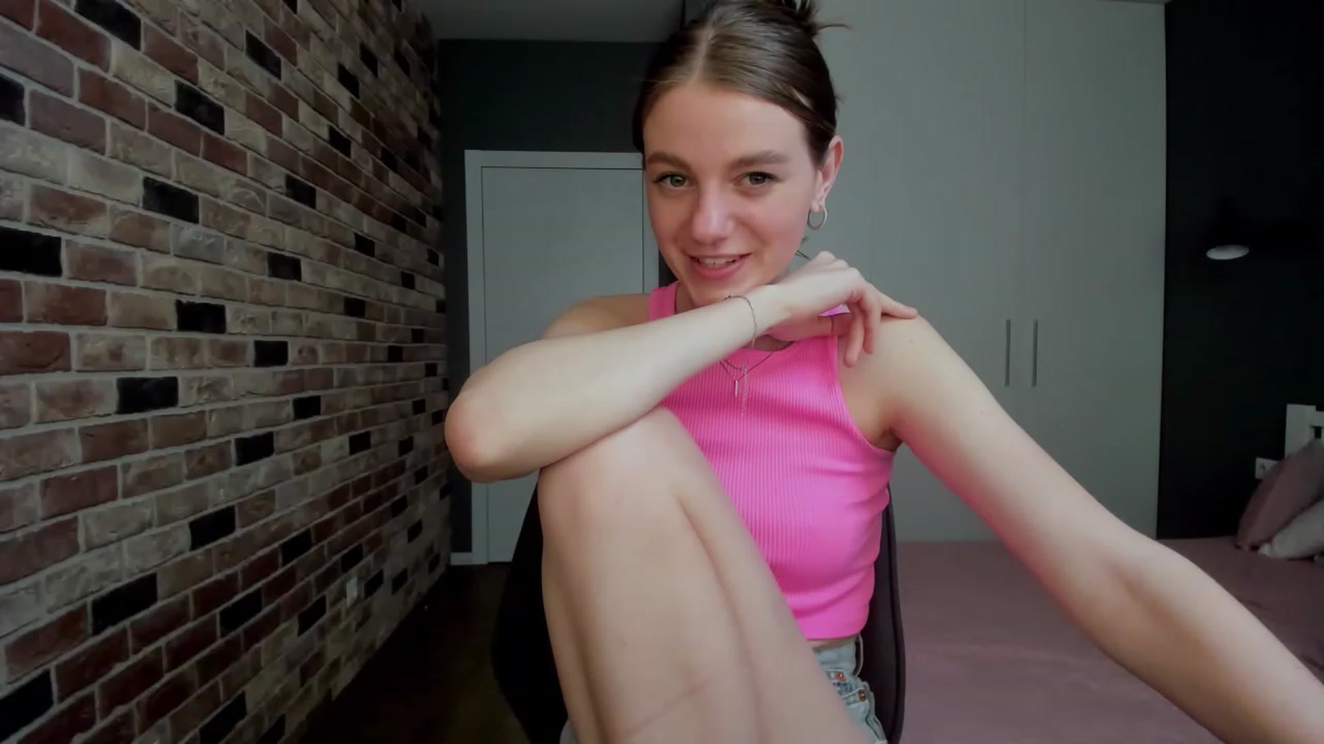 Gallery image thumbnail from FlorMusk's myfreecams stream on, 05/30/2023, 10:30 image 14 of 20