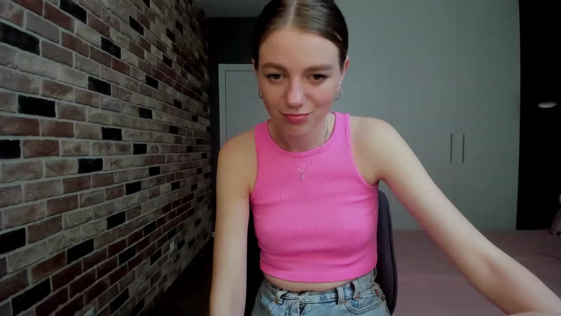 Gallery image thumbnail from FlorMusk's myfreecams stream on, 05/30/2023, 10:30 image 13 of 20