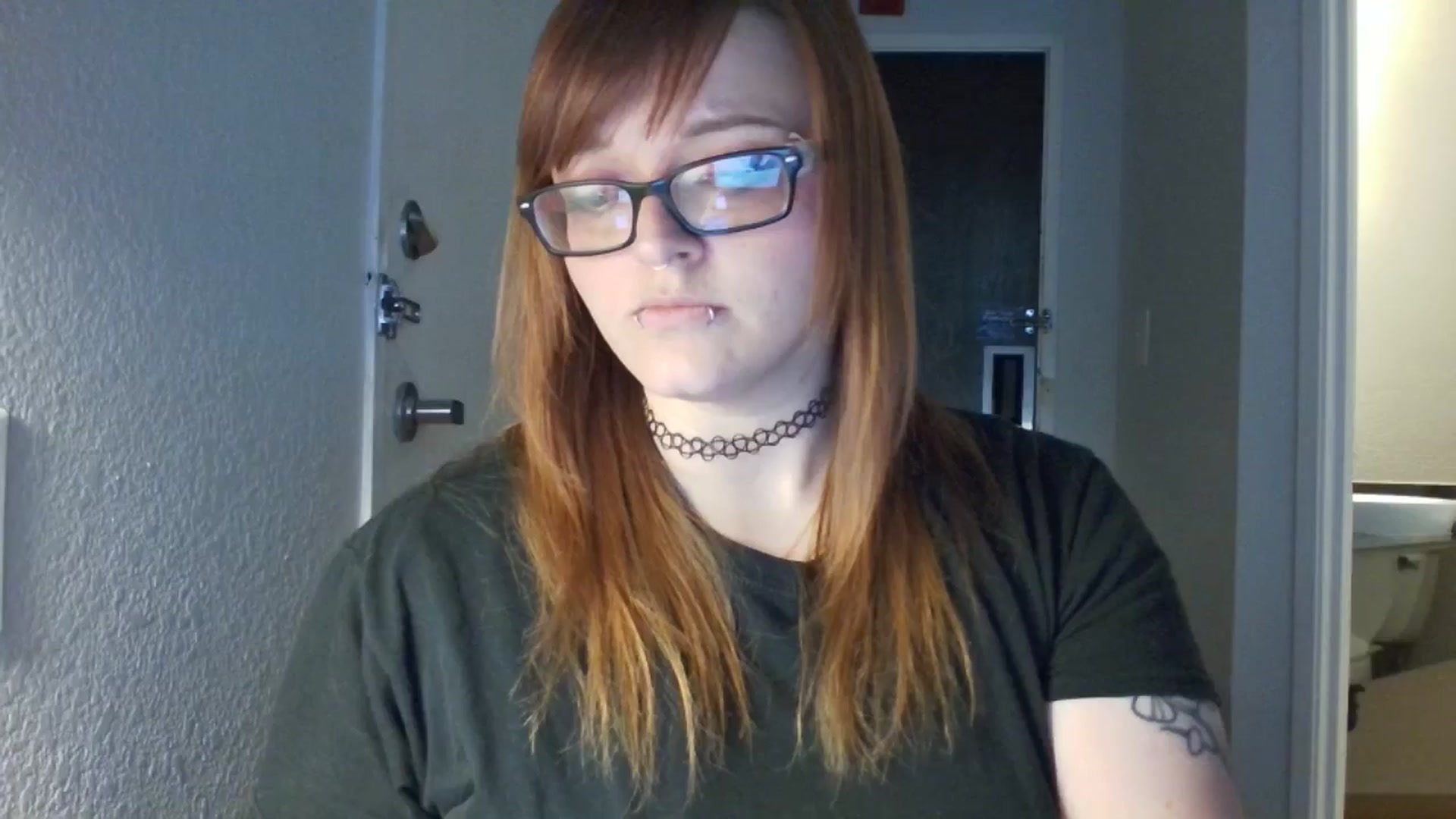 Gallery image thumbnail from FloraSky's myfreecams stream on, 05/01/2025, 13:48 image 13 of 20