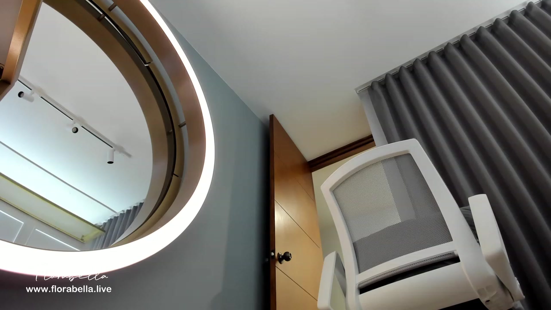 Gallery image thumbnail from Florabella's myfreecams stream on, 11/19/2022, 01:06 image 2 of 20