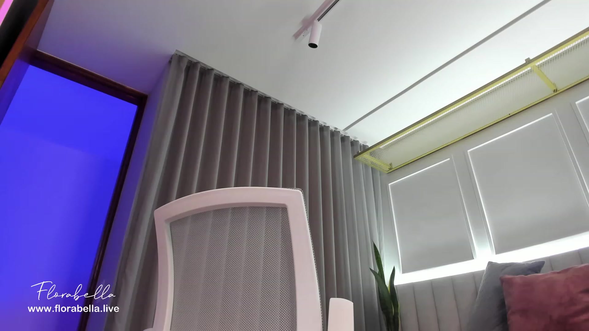 Gallery image thumbnail from Florabella's myfreecams stream on, 01/04/2023, 05:48 image 12 of 20