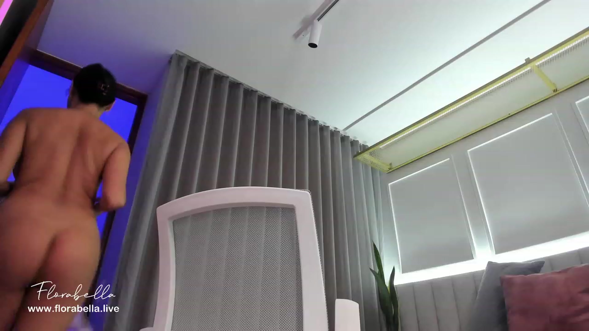 Gallery image thumbnail from Florabella's myfreecams stream on, 01/04/2023, 05:48 image 11 of 20