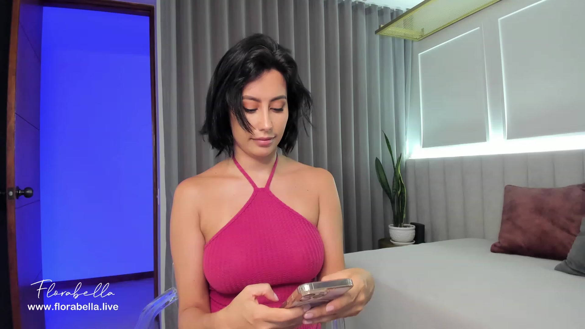 Gallery image thumbnail from Florabella's myfreecams stream on, 03/02/2023, 02:23 image 7 of 20