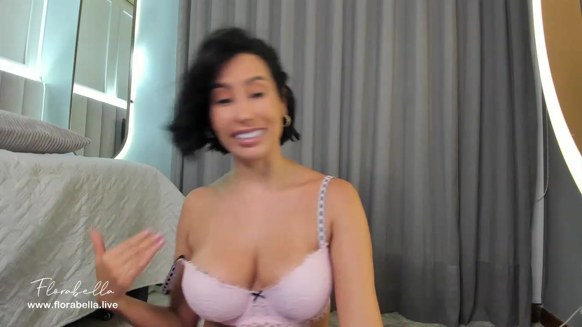 Gallery image thumbnail from Florabella's myfreecams stream on, 03/26/2023, 24:04 image 20 of 20