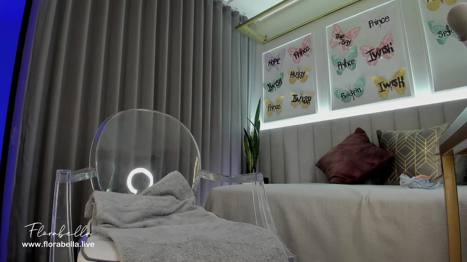 Gallery image thumbnail from Florabella's myfreecams stream on, 04/18/2023, 04:40 image 19 of 20