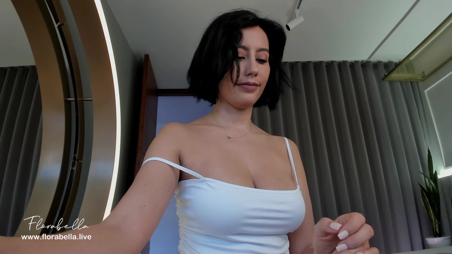 Gallery image thumbnail from Florabella's myfreecams stream on, 05/07/2023, 22:57 image 1 of 20