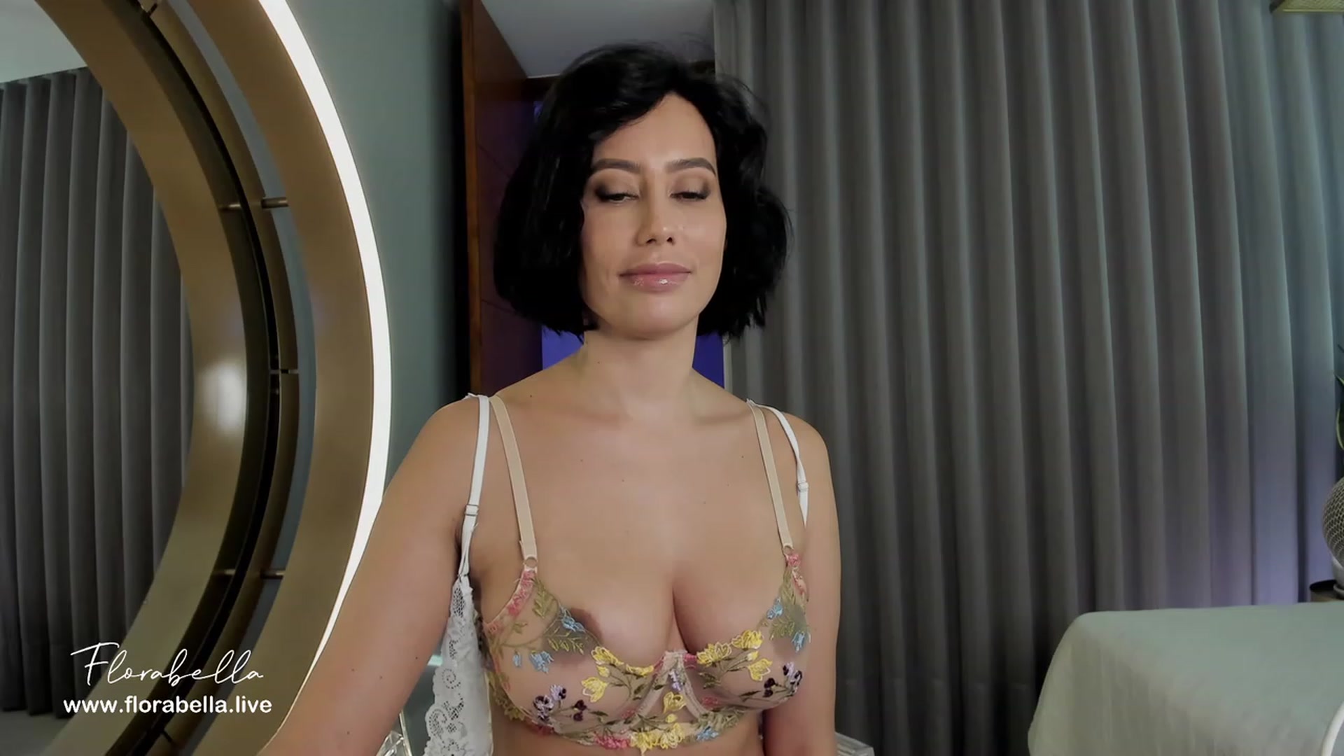 Gallery image thumbnail from Florabella's myfreecams stream on, 05/18/2023, 04:42 image 5 of 20