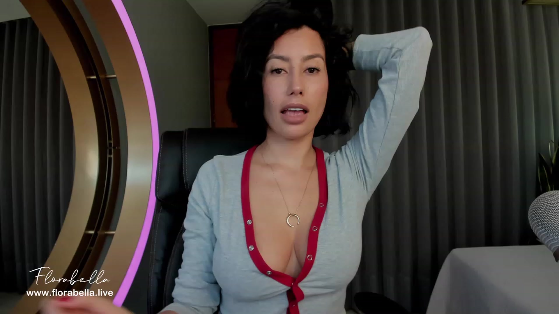 Gallery image thumbnail from Florabella's myfreecams stream on, 06/03/2023, 15:57 image 2 of 20