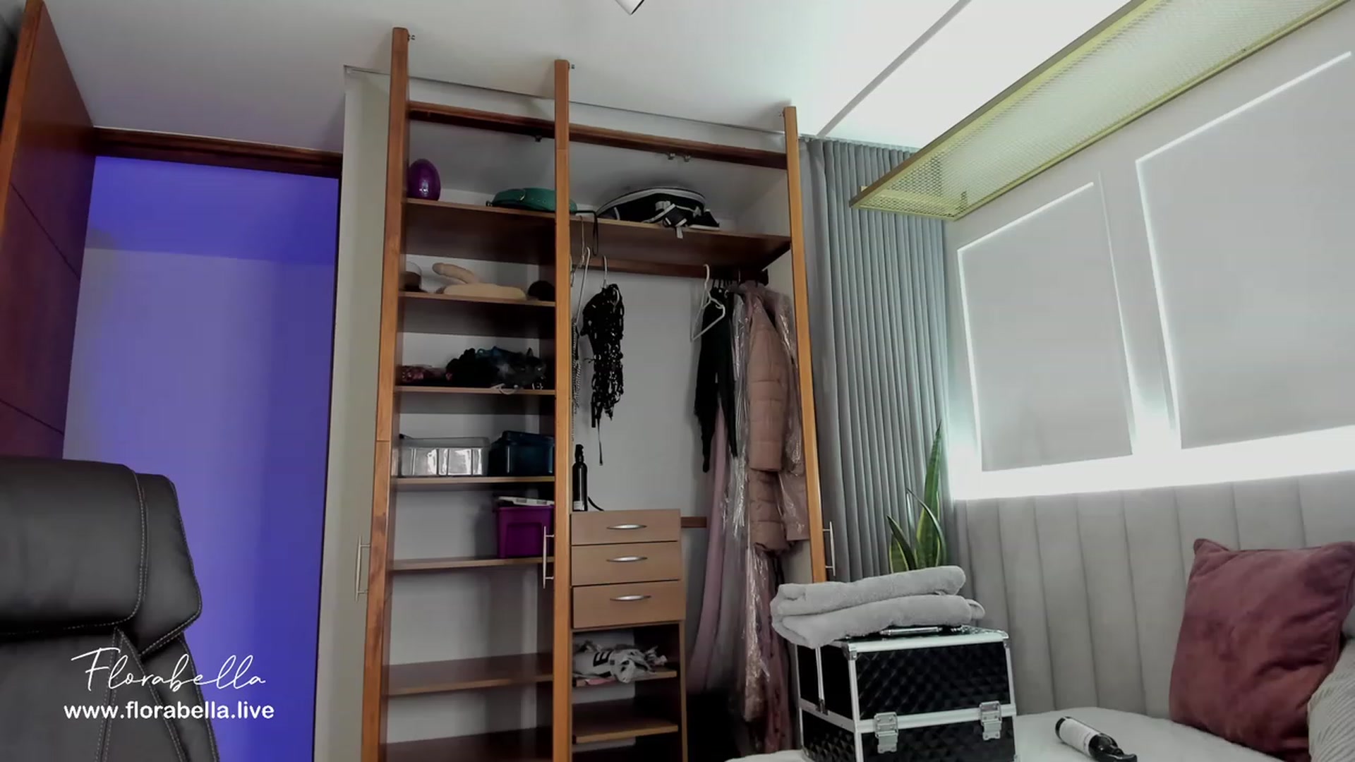 Gallery image thumbnail from Florabella's myfreecams stream on, 06/05/2023, 02:24 image 12 of 20