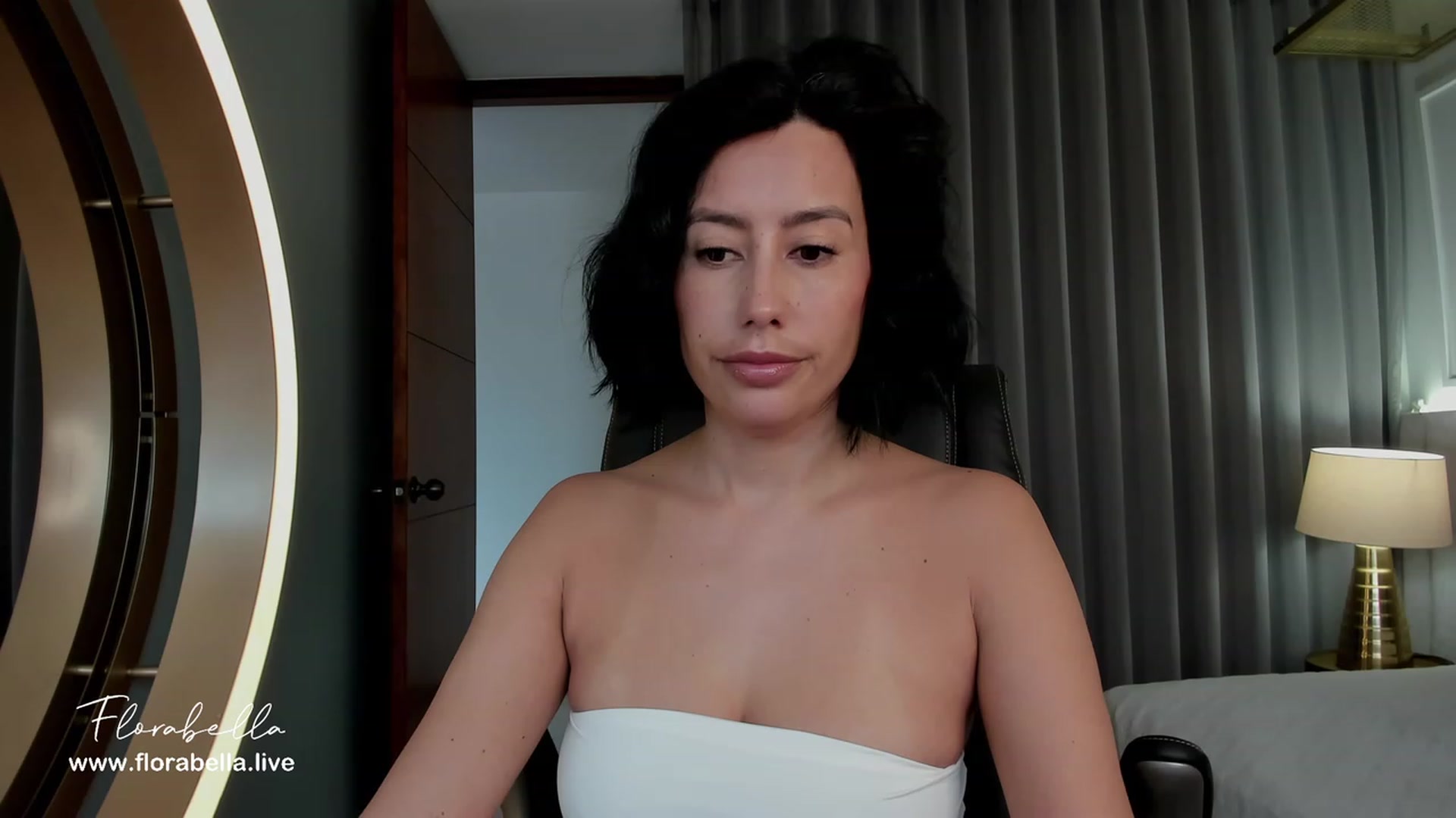 Gallery image thumbnail from Florabella's myfreecams stream on, 06/17/2023, 15:29 image 6 of 20
