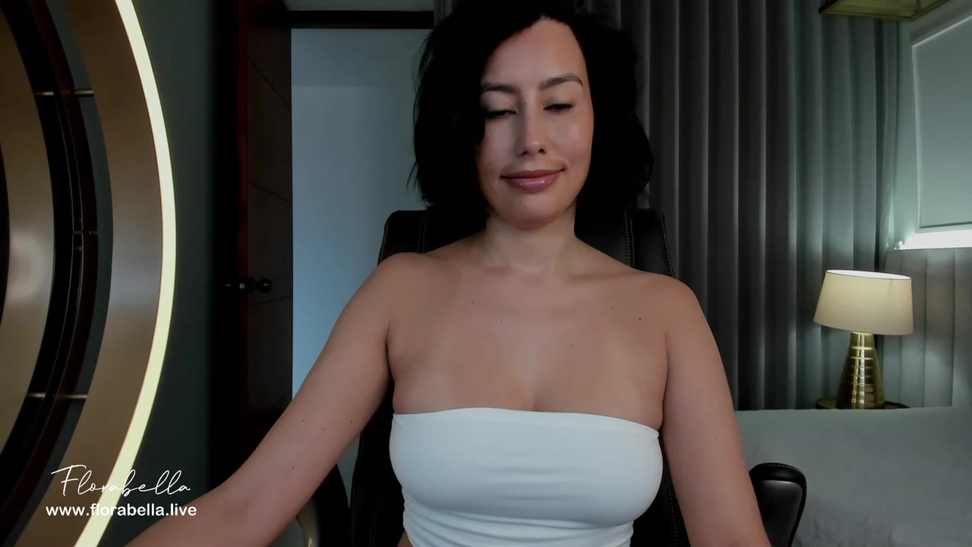 Gallery image thumbnail from Florabella's myfreecams stream on, 06/17/2023, 15:55 image 2 of 20