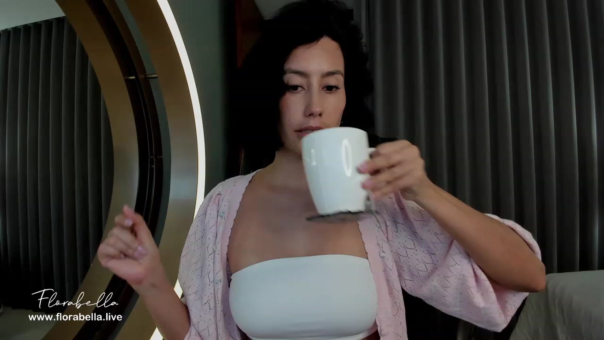 Gallery image thumbnail from Florabella's myfreecams stream on, 06/17/2023, 17:27 image 12 of 20