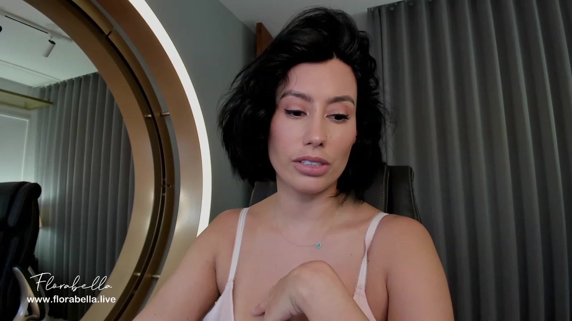 Gallery image thumbnail from Florabella's myfreecams stream on, 06/18/2023, 21:45 image 16 of 20