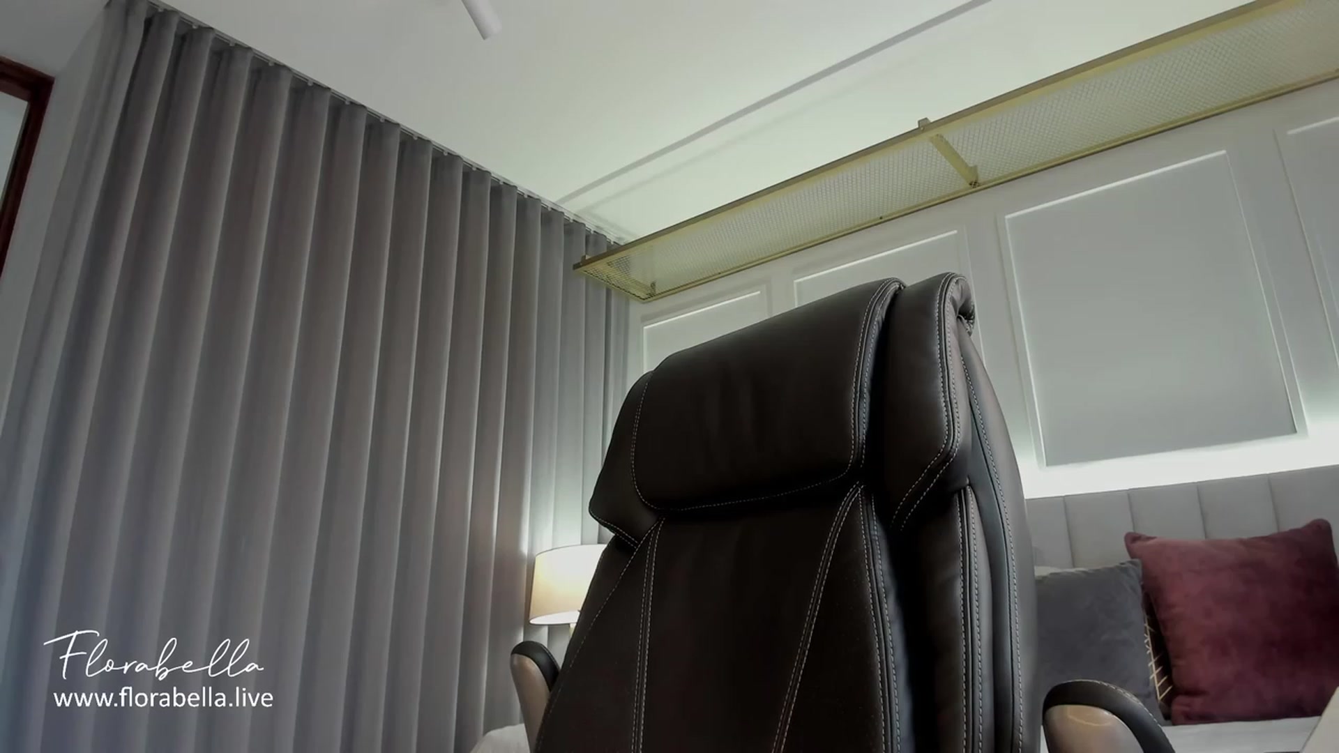 Gallery image thumbnail from Florabella's myfreecams stream on, 07/04/2023, 15:49 image 19 of 20